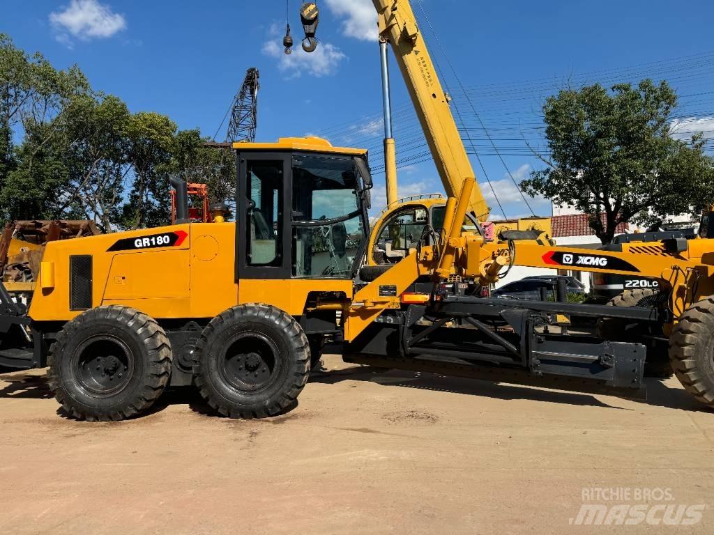 XCMG GR 180 Grejdery
