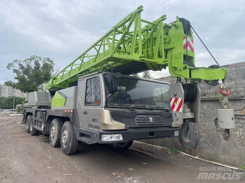 Zoomlion ZTV50 Univerzálne terénne žeriavy