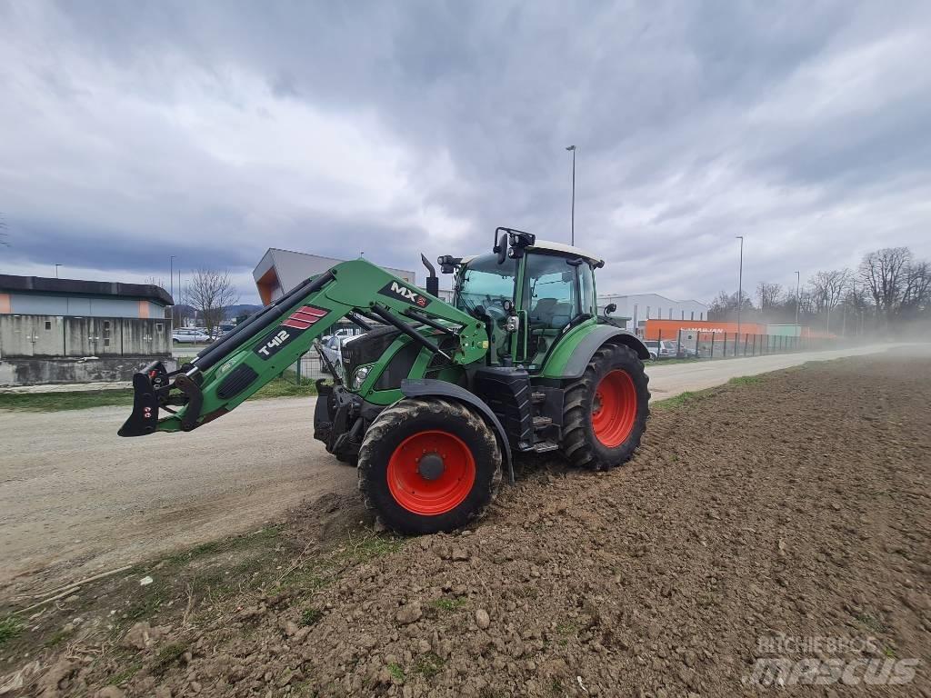 Fendt 516 Profi Traktory