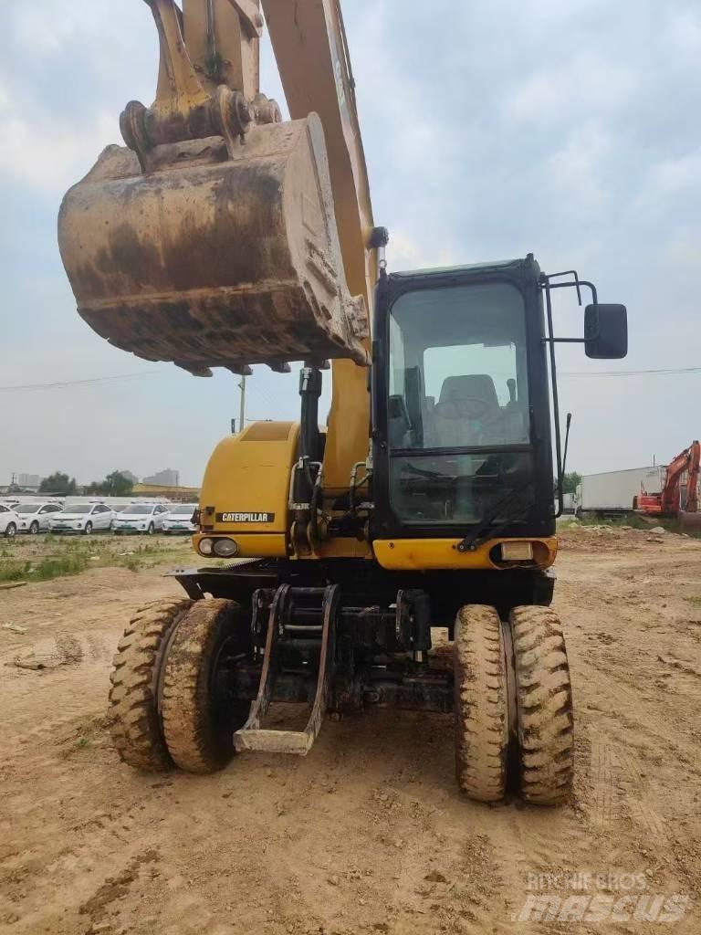 CAT M315D2 Pásové rýpadlá