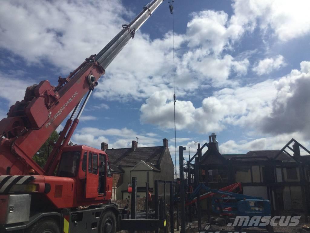 Kobelco rk200-2 Univerzálne terénne žeriavy