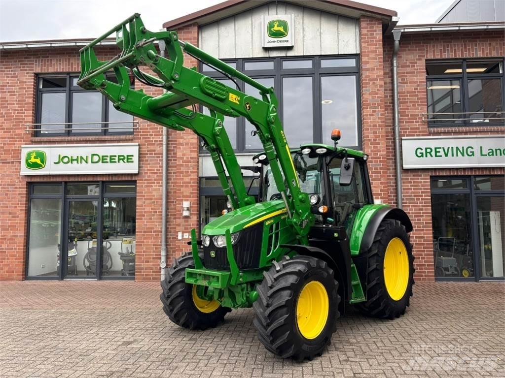 John Deere 6110M Traktory