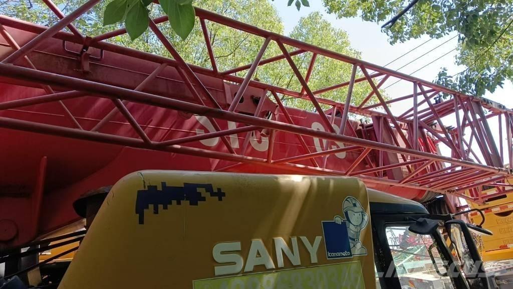Sany STC 750 S Univerzálne terénne žeriavy
