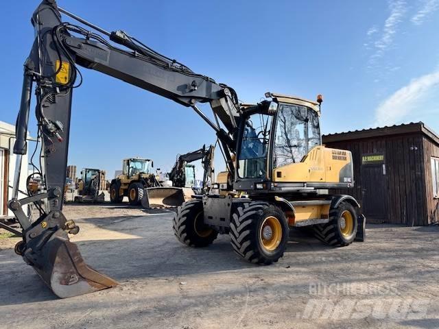 Volvo EW 140 C Kolesové rýpadlá