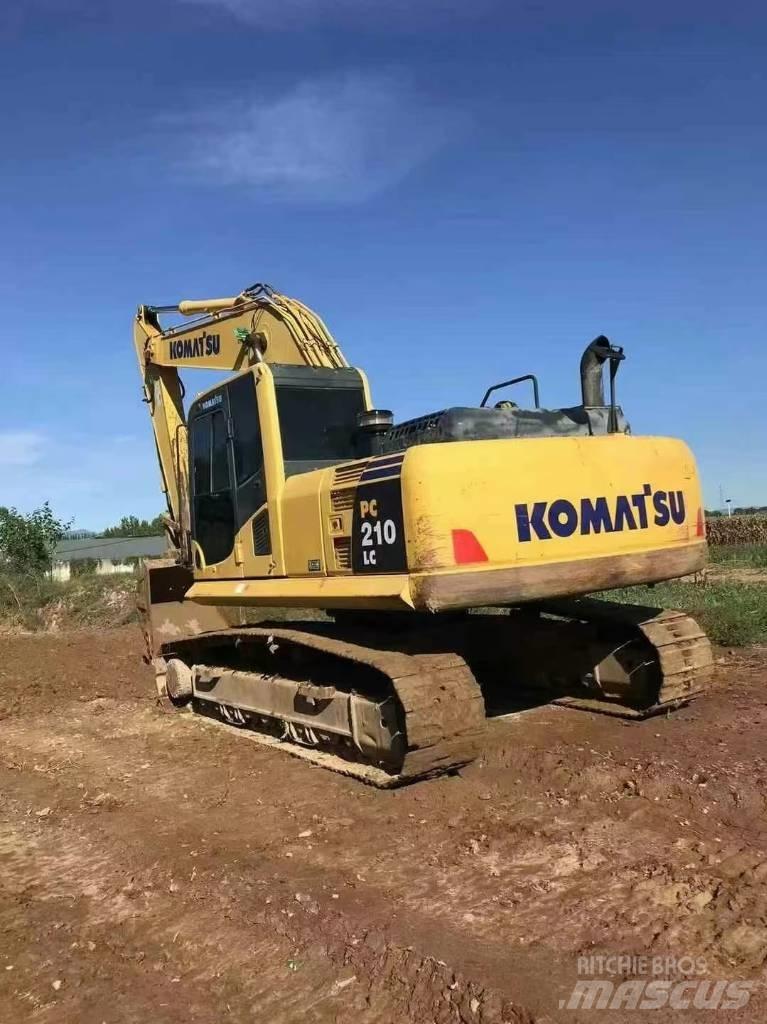Komatsu PC 210 Pásové rýpadlá