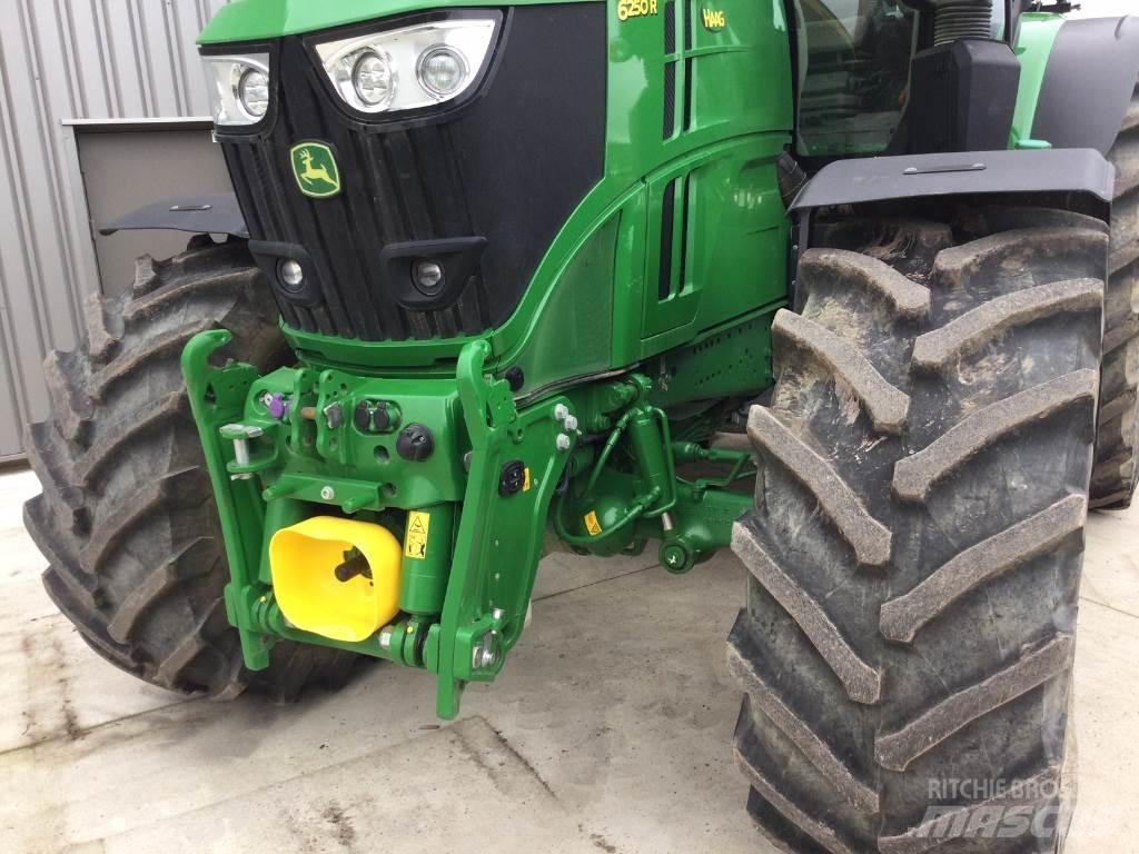 John Deere 6250R Traktory