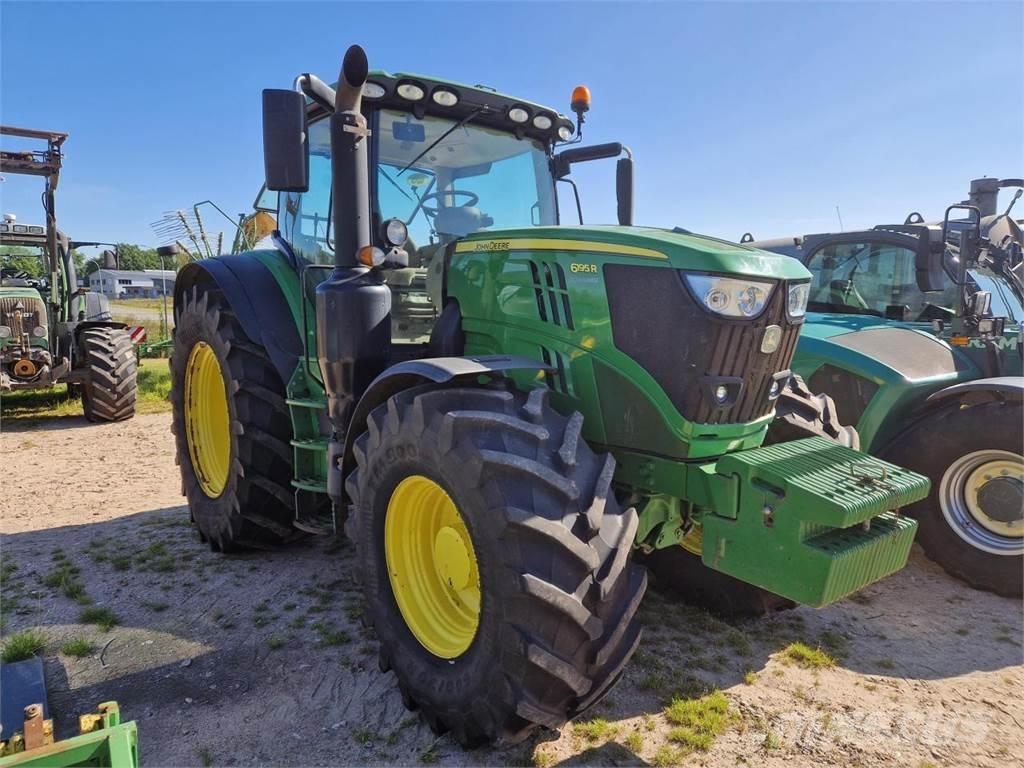 John Deere 6195R Traktory