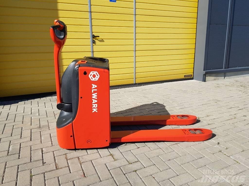 Linde T16 Ručný paletový vozík