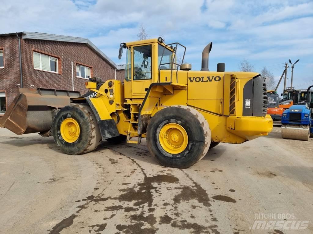 Volvo L 180 E Kolesové nakladače