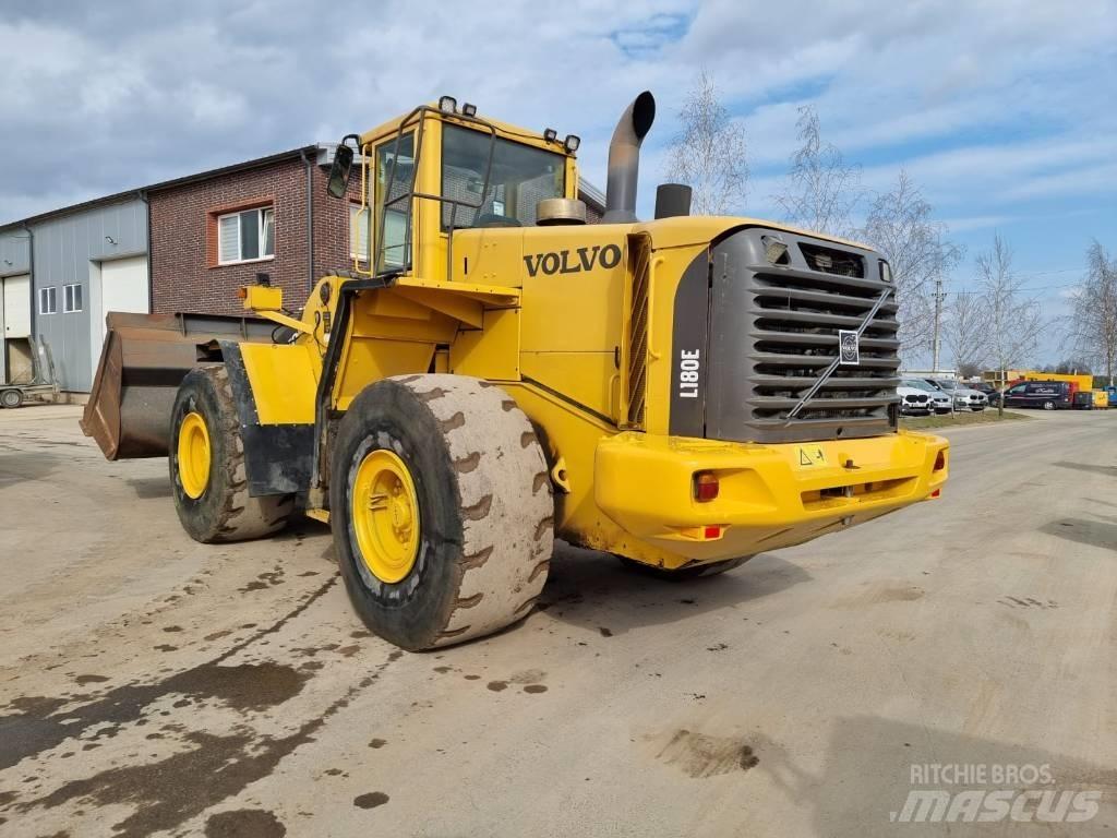 Volvo L 180 E Kolesové nakladače