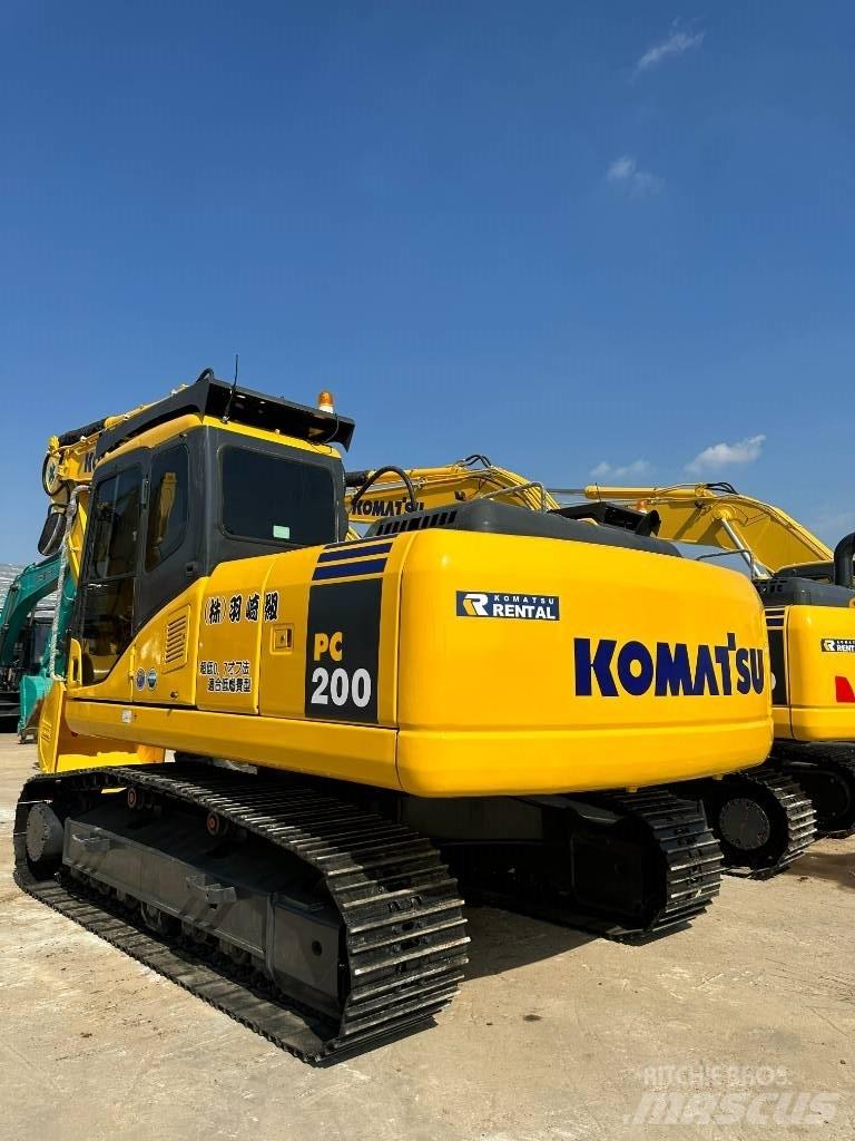 Komatsu PC200-7 Pásové rýpadlá