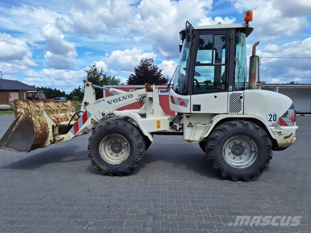 Volvo L 30 B Kolesové nakladače