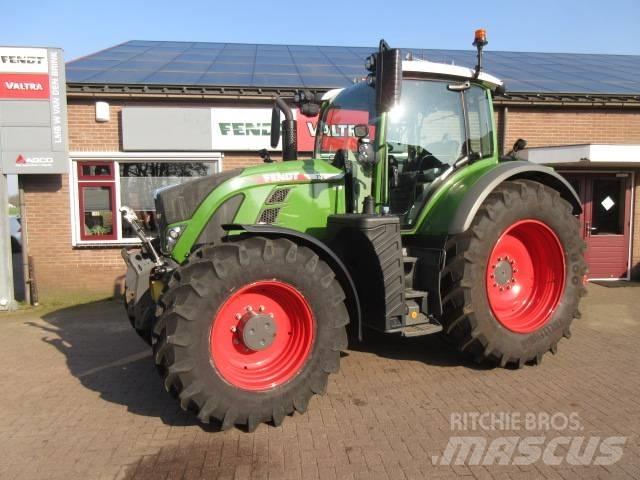 Fendt 718 GEN6 Traktory