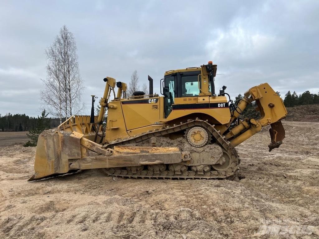 CAT D 8 T Pásové dozéry