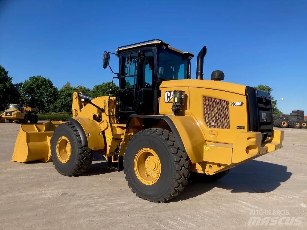 CAT 938M Kolesové nakladače
