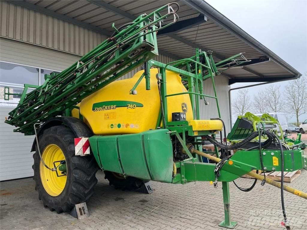 John Deere 740 Ťahané postrekovače