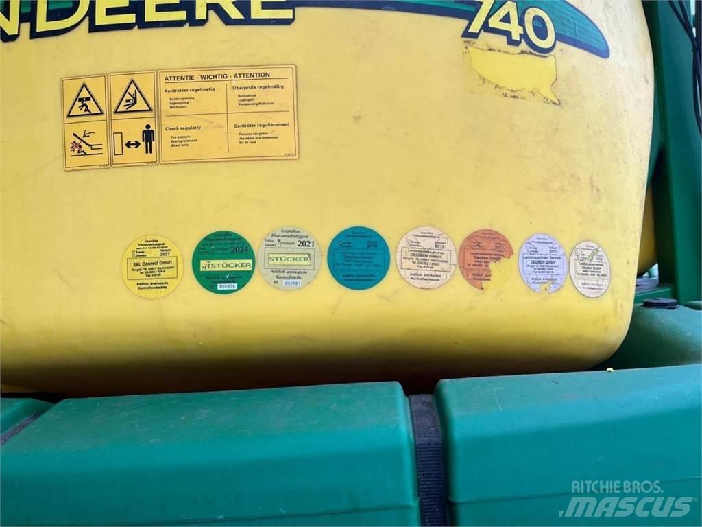 John Deere 740 Ťahané postrekovače