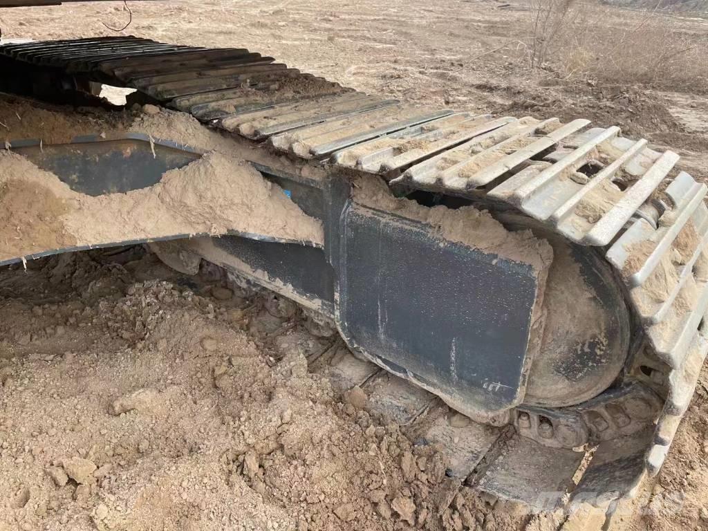 Volvo EC210D Pásové rýpadlá