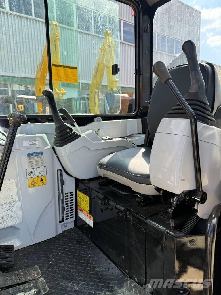 CAT 303.5E Mini rýpadlá < 7t