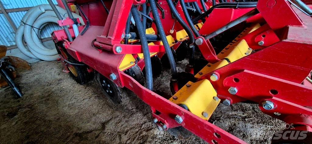 Väderstad Rapid300C Mechanické sejačky
