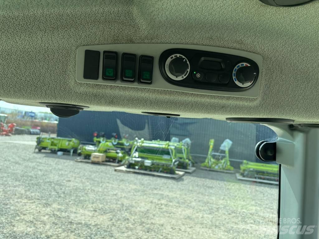 CLAAS Atos 340 Traktory