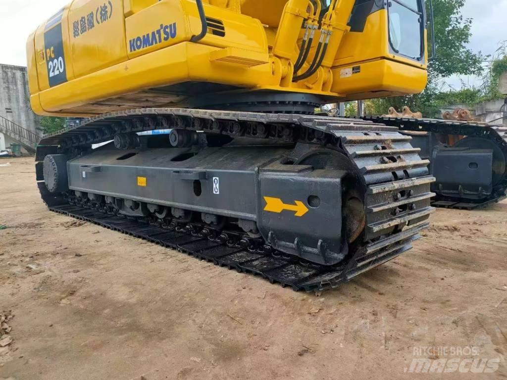 Komatsu PC 220 Pásové rýpadlá