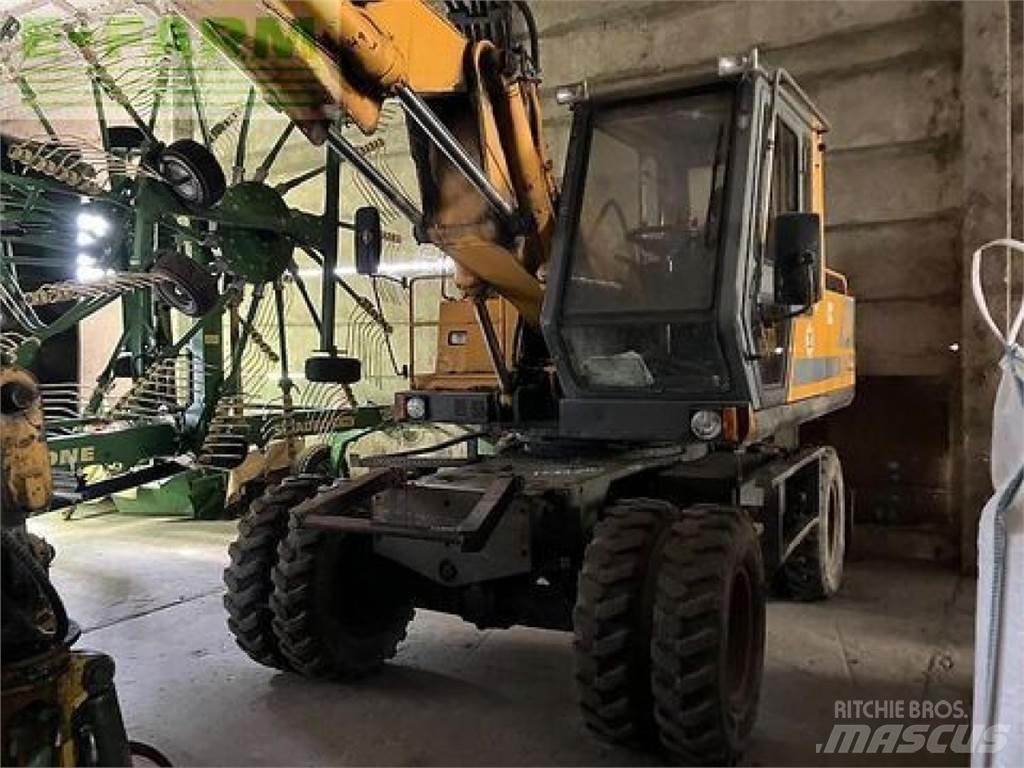 JCB js 130 w Kolesové rýpadlá