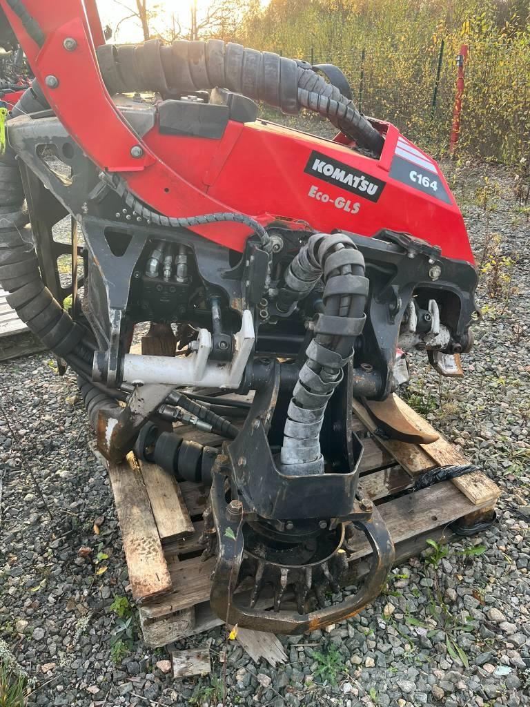 Komatsu C 164 Žatevné hlavy