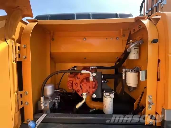 Hyundai 220 LC  9s Pásové rýpadlá