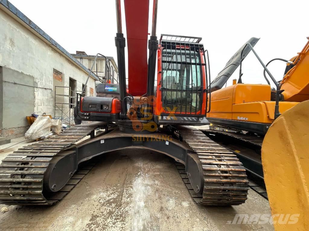 Doosan DX 300LCA Pásové rýpadlá