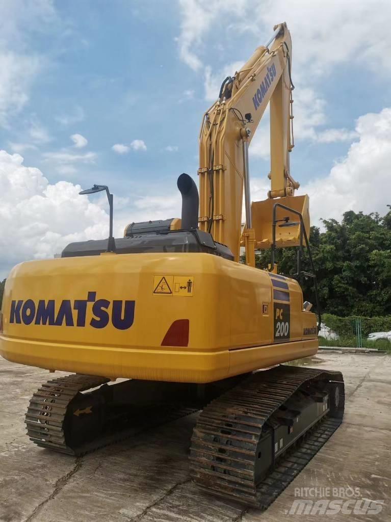 Komatsu PC 200-10 Pásové rýpadlá