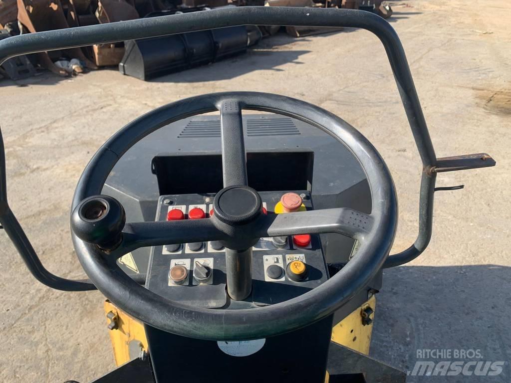 Bomag BW 120 AD-3 Tandemové valce