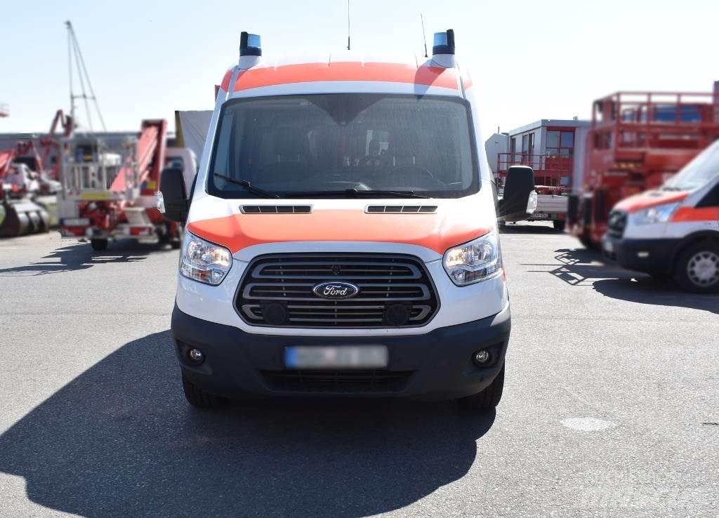 Ford Transit Sanitky