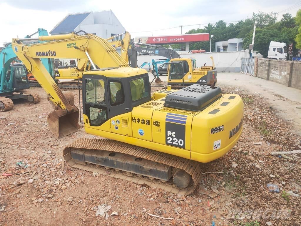 Komatsu PC220-7 Pásové rýpadlá