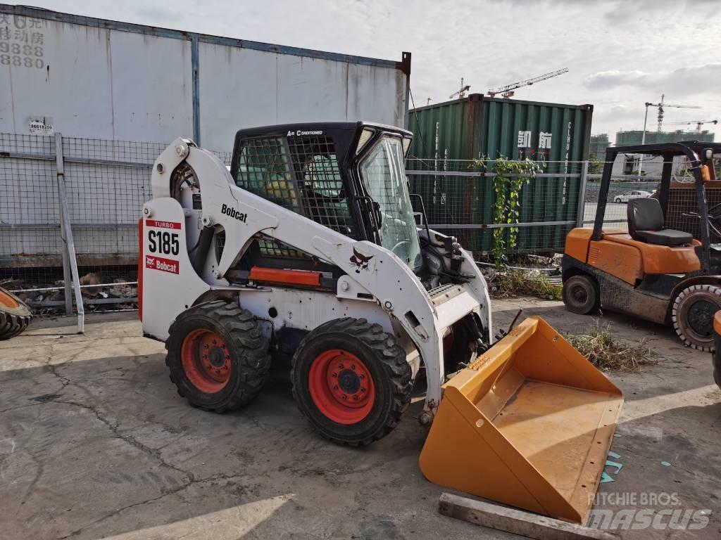 Bobcat S185 Šmykom riadené nakladače