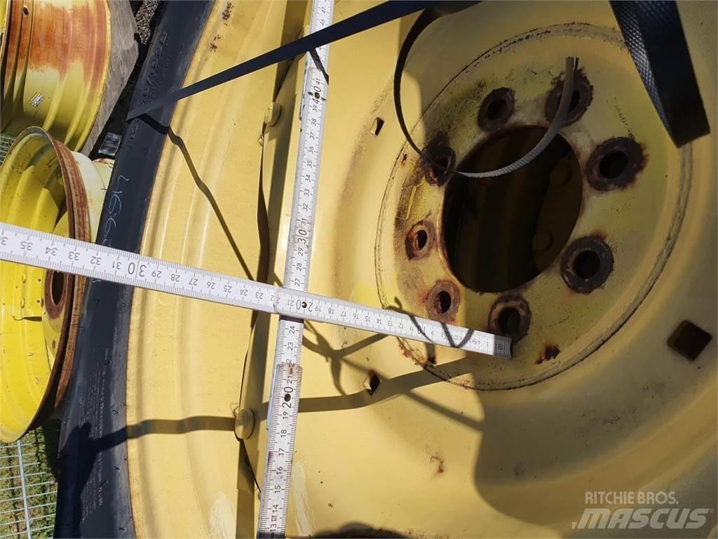 BKT 380/85R28 x2 Pneumatiky, kolesá a ráfiky