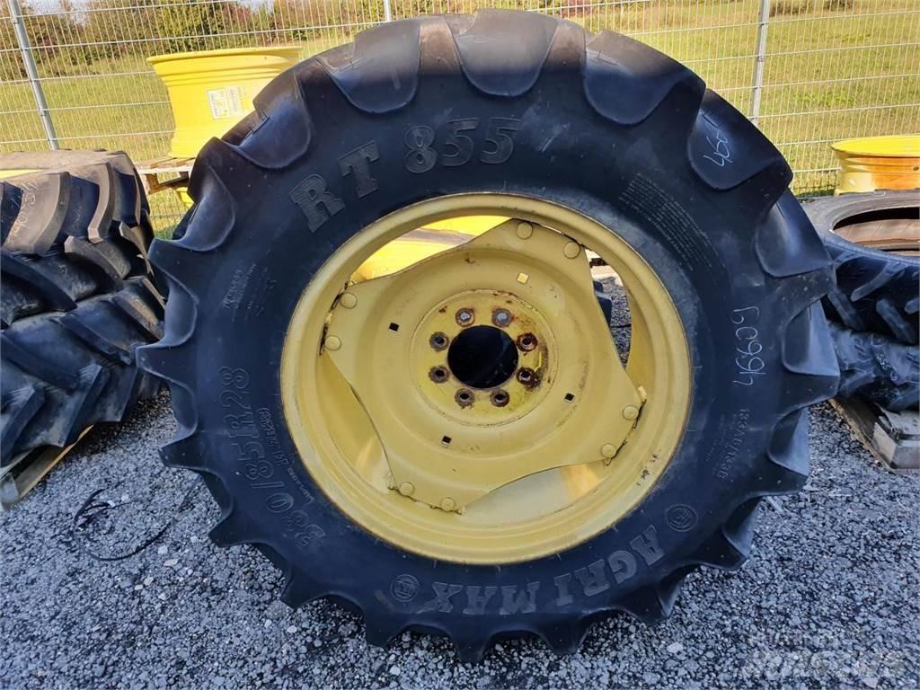 BKT 380/85R28 x2 Pneumatiky, kolesá a ráfiky
