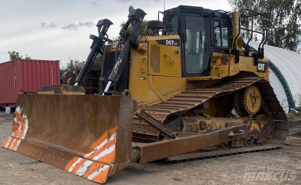 CAT D 6 T LGP Pásové dozéry