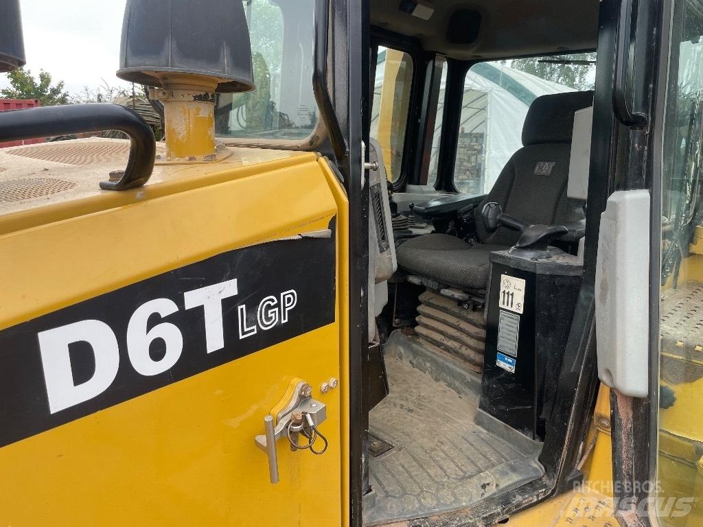 CAT D 6 T LGP Pásové dozéry