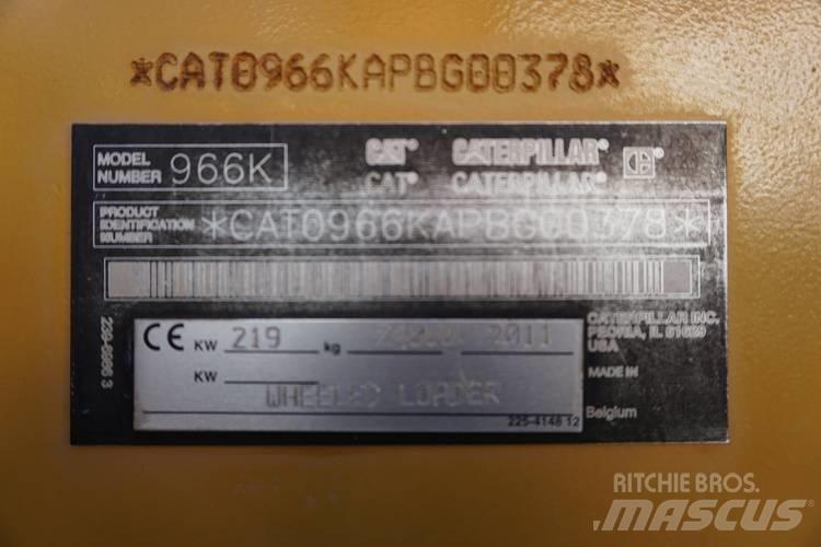 CAT 966K Kolesové nakladače