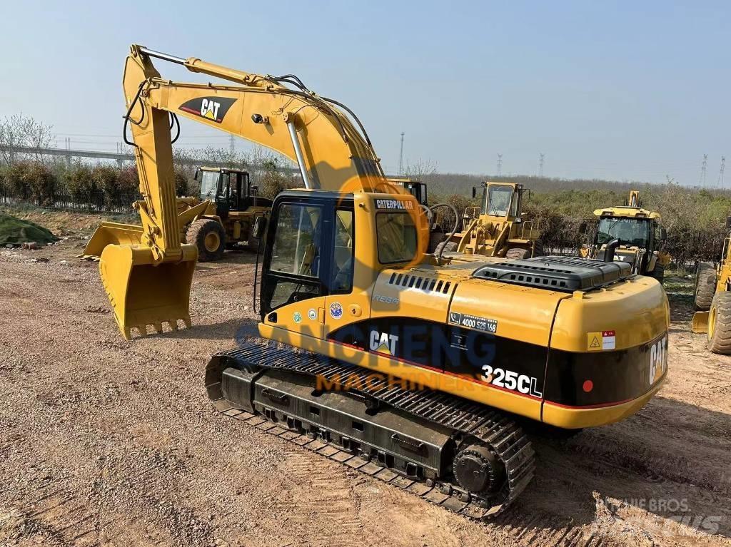 CAT 325 CL Pásové rýpadlá