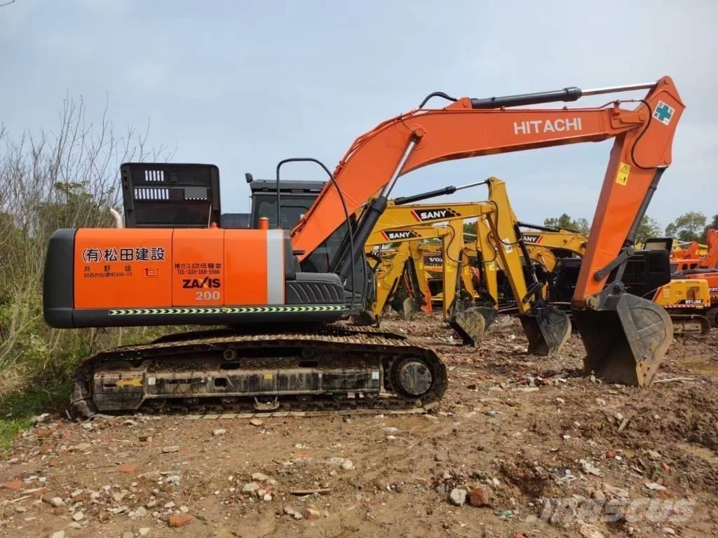 Hitachi ZX200 Pásové rýpadlá