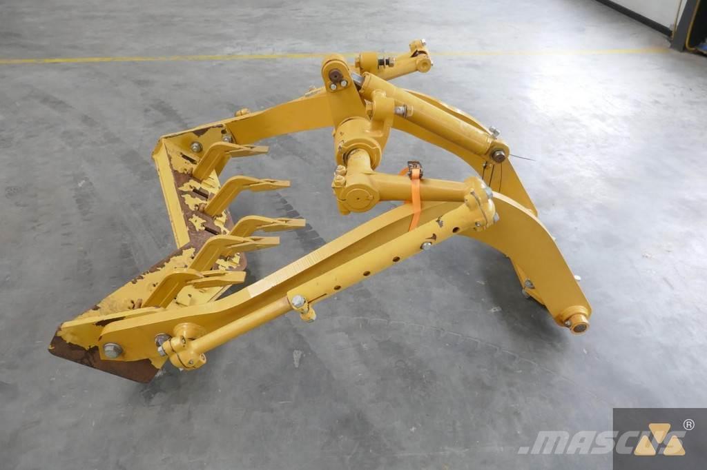 CAT 140M Scarifier Ďalšie komponenty