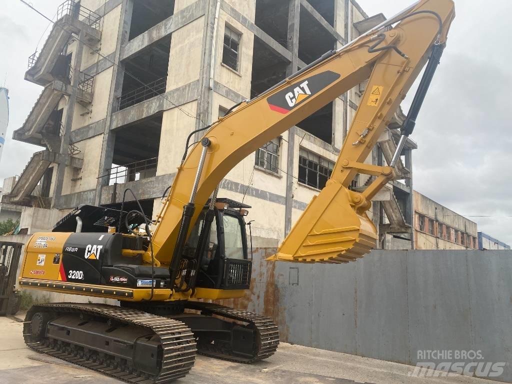 CAT 320 D Pásové rýpadlá