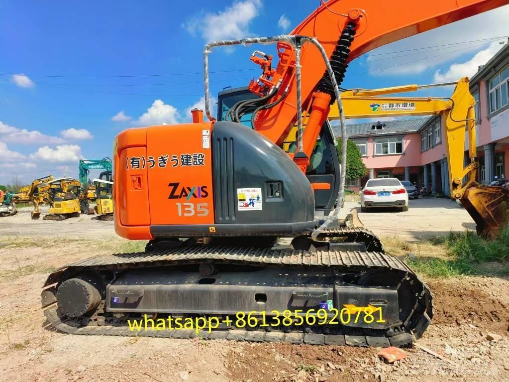 Hitachi ZX 135 US Pásové rýpadlá