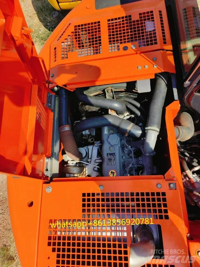 Hitachi ZX 135 US Pásové rýpadlá