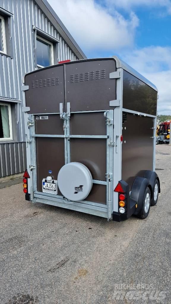 Ifor Williams HB 511 Prívesy na prepravu zvierat