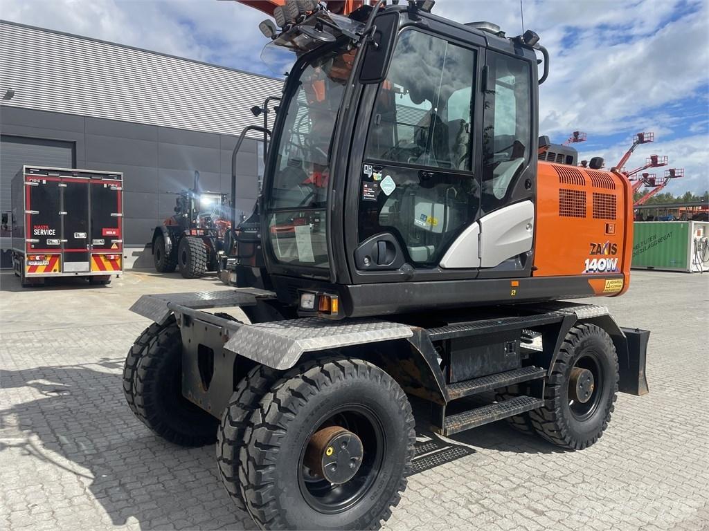Hitachi ZX 140 W-6 Kolesové rýpadlá