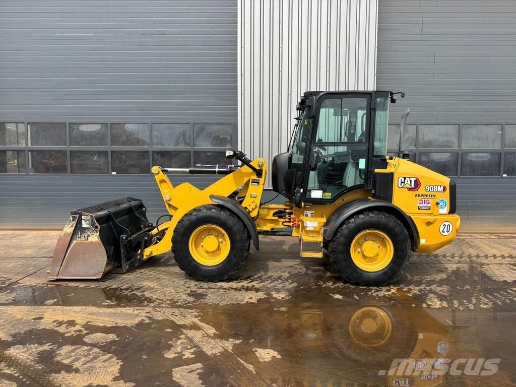 CAT 908M Kolesové nakladače