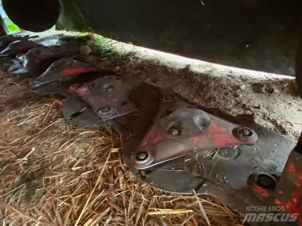 Vicon Extra 332F Žacie stroje